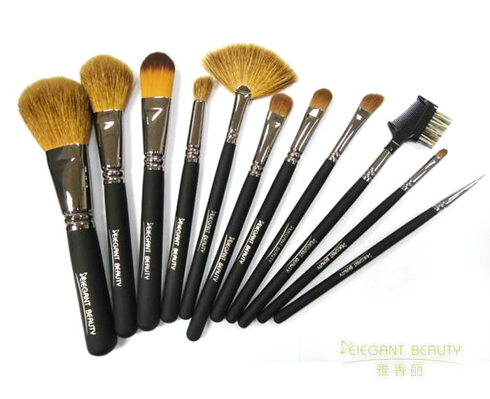 化妝刷定制的刷柄材質(zhì)如何適配高端品牌定位？