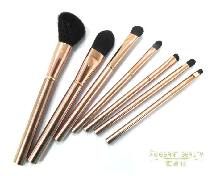 現(xiàn)代化妝刷工廠的產(chǎn)能配置與效率優(yōu)化路徑